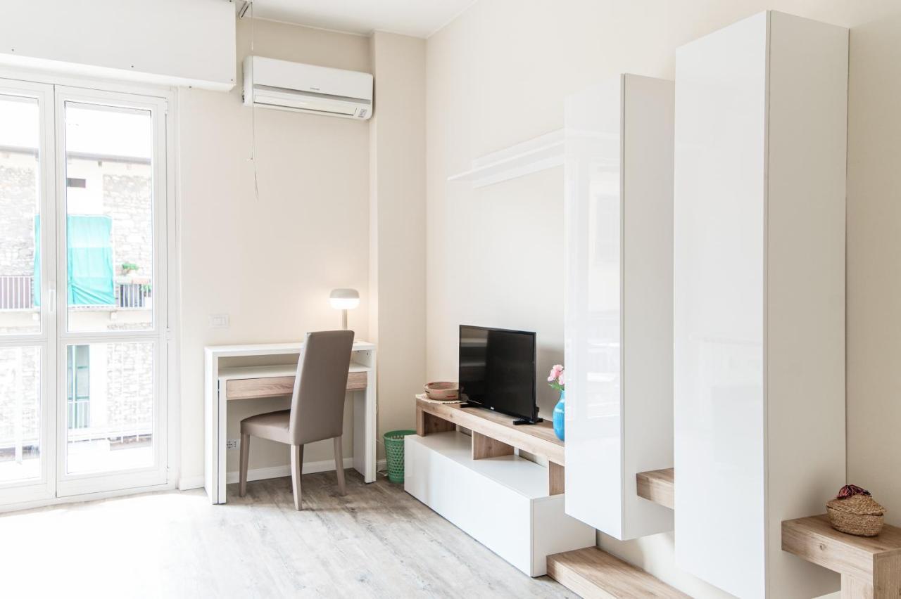 Lovely Suite With Private Parking In Como Zewnętrze zdjęcie